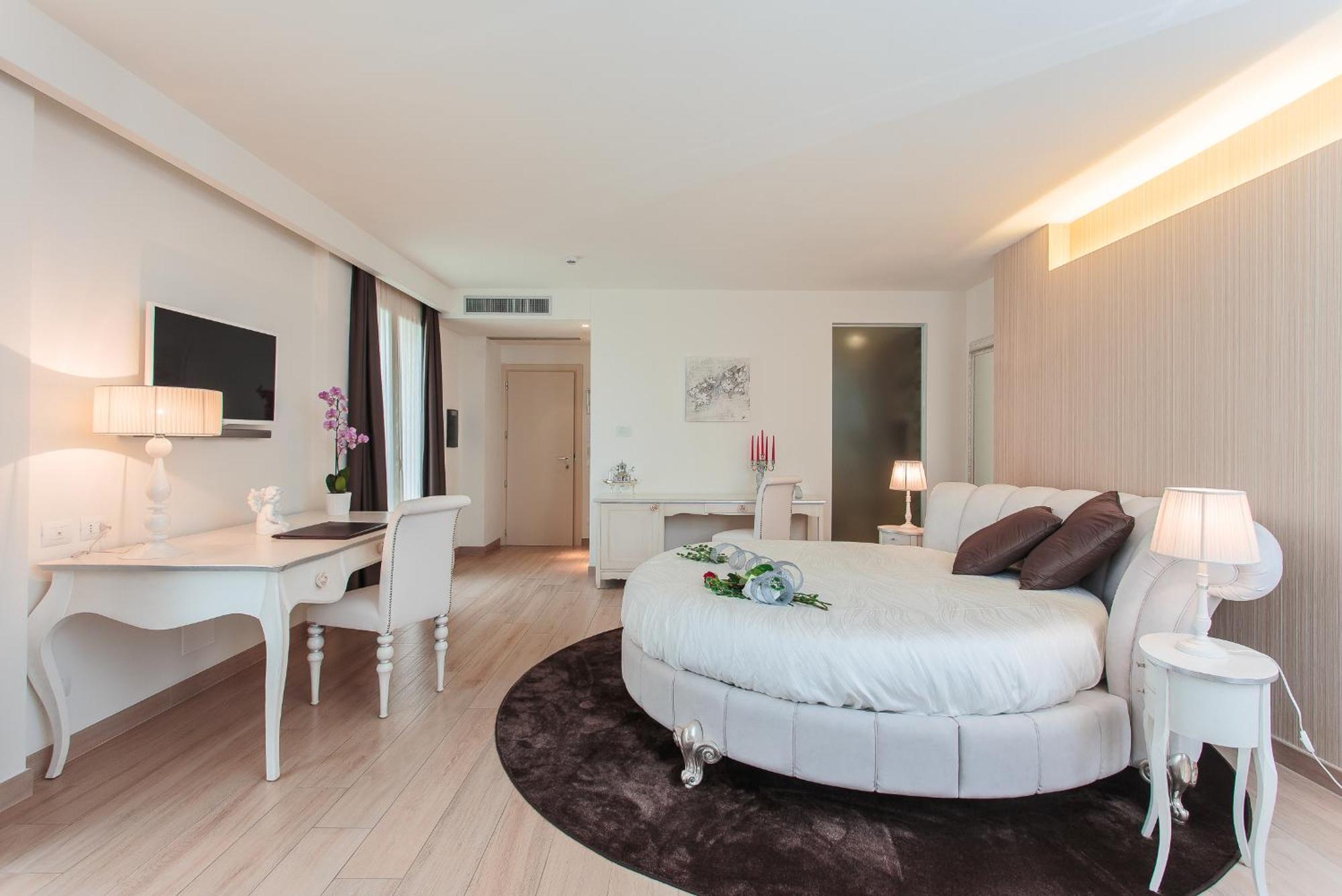 Princier Fine Resort & Spa Rimini Bagian luar foto