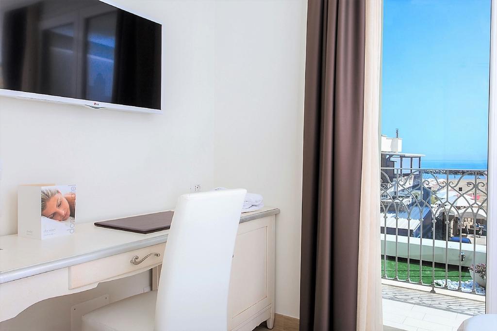 Princier Fine Resort & Spa Rimini Bagian luar foto